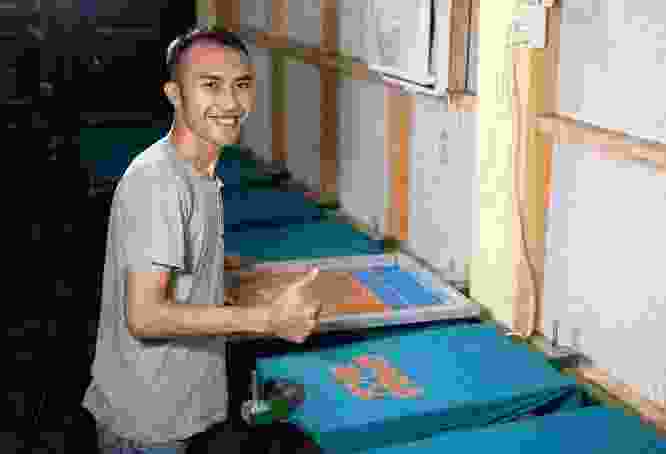 Δημιουργικό γραφείο Shadow Creative Studio στο Γαλάτσι