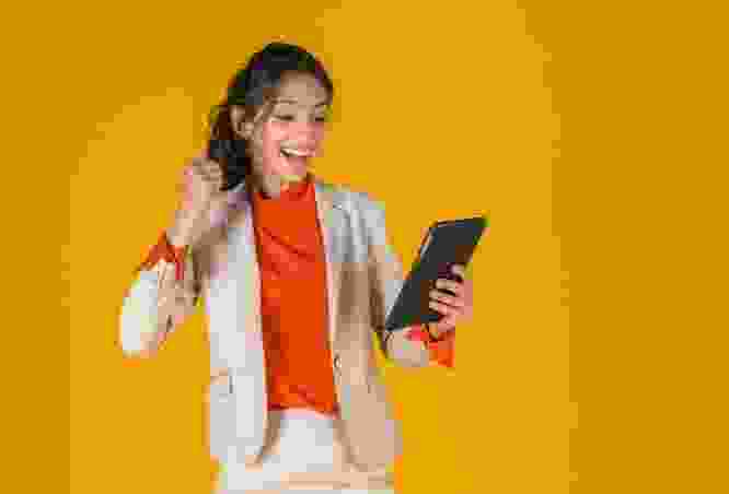 Δημιουργικό γραφείο Shadow Creative Studio στο Γαλάτσι